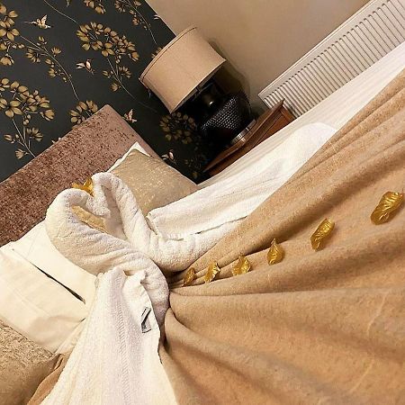 Tredegar Arms Hotel Esterno foto